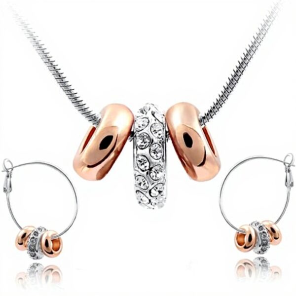 Crystalline Azuria Ensemble Collier Boucles dOreilles 18ct